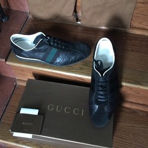 Men authentic Gucci Shoes